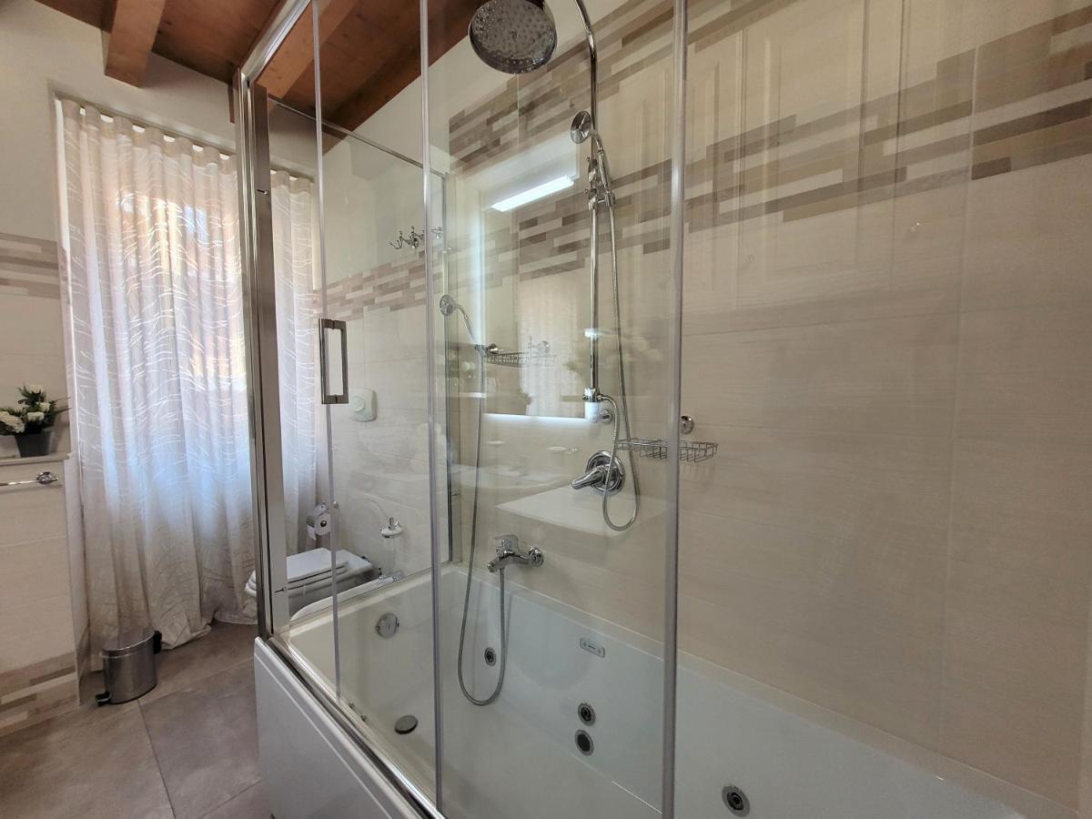 Eva Lake Endine Hospitality إندين جياناو المظهر الخارجي الصورة